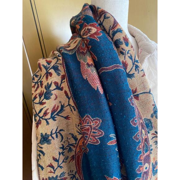 Vintage reversible scarf with fringes and gold threads - Picture 7 of 8